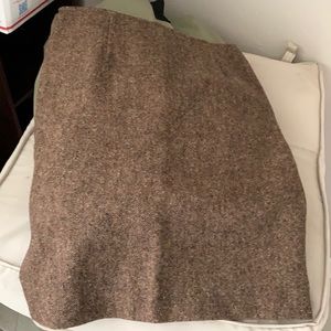 Fully lined pencil skirt. Size 8. Brand unknown.